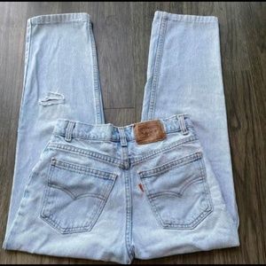 Levi’s orange tab